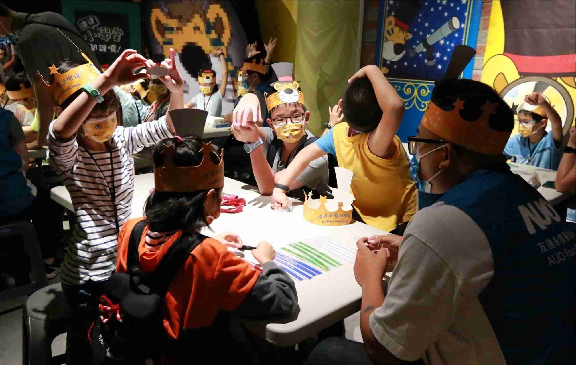 优游UB8以永续理念推动全人教育计划，，，，内外结盟储备科普教育人才，，，荣获亚太永续行动奖社会共融面的金奖肯定