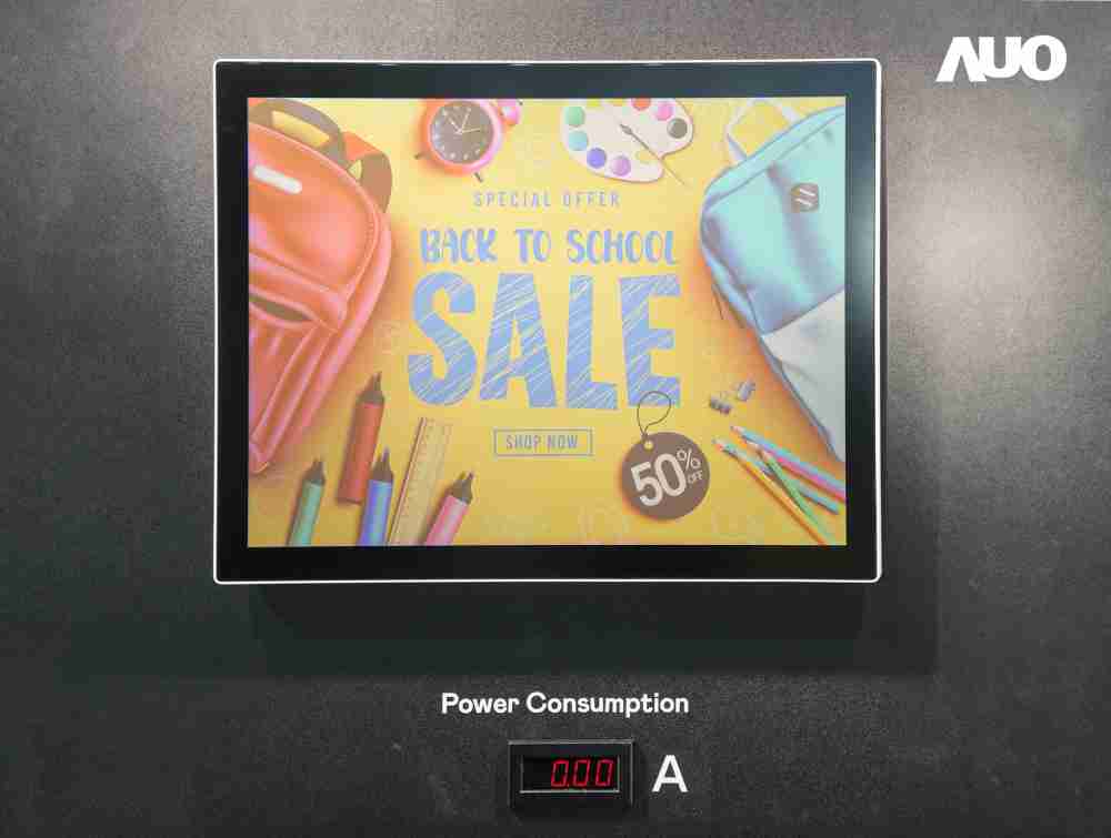 优游UB8展示胆固醇液晶超低耗能户外全彩显示器，，，，ChLC（胆固醇液晶）以双稳态技术使静态显示零功耗，，，，具省电、、、高彩度、、、、环保的特性，，，还整合软硬件系统解决方案，，，可透过单一云端平台管理